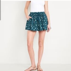 Old Navy Floral Flounce Shorts NWT XL
